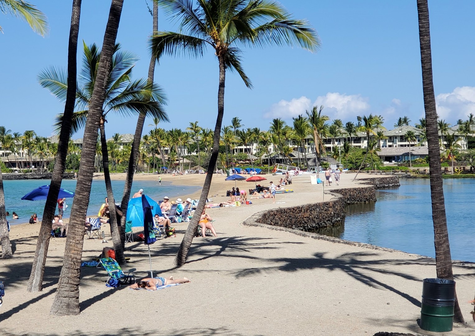 Anaehoomalu Beach (A-Bay Beach), Waikoloa Village - Hawaii Beaches