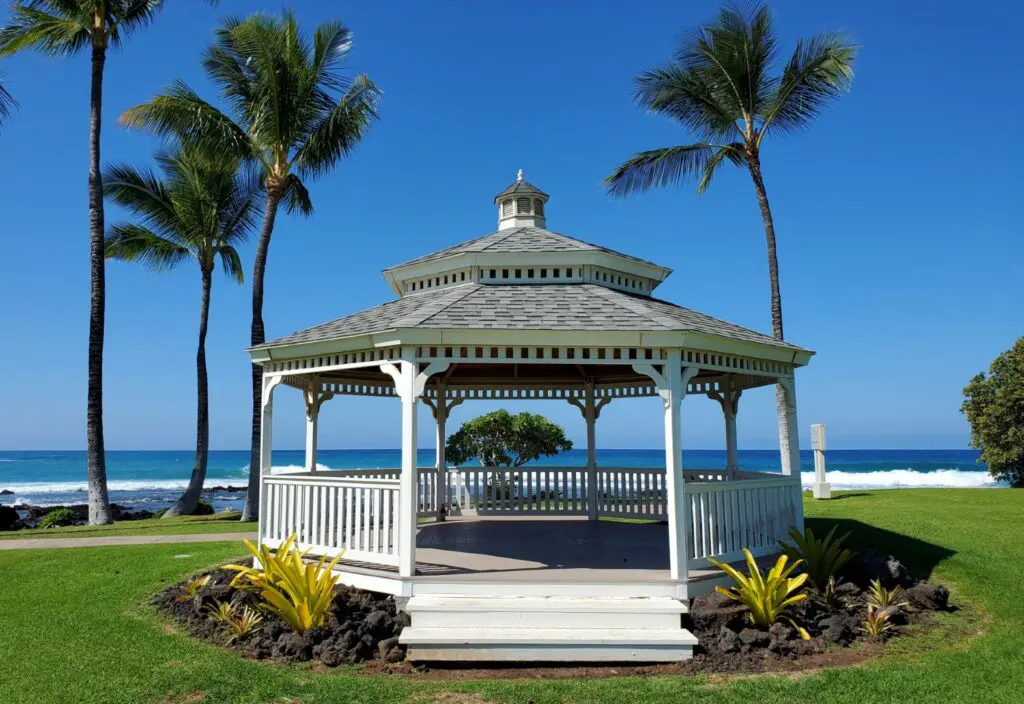 Pauoa Bay Beach at Fairmont Orchid Resort