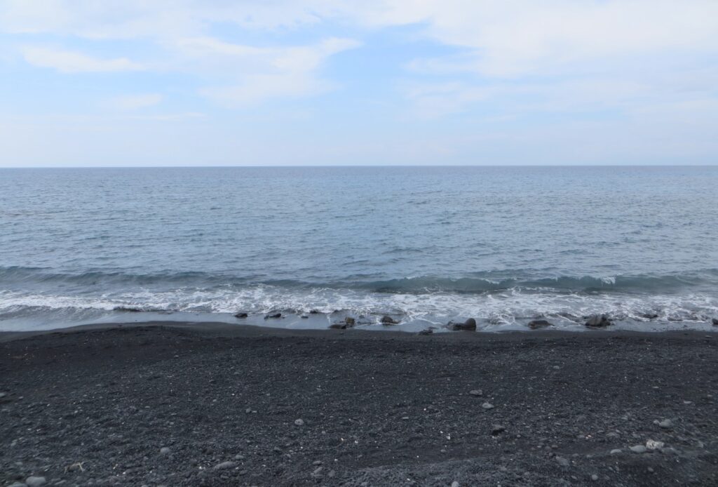 Kiholo Black Sand Beach & Campground