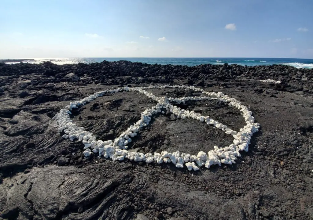 Makolea Black Sand Beach