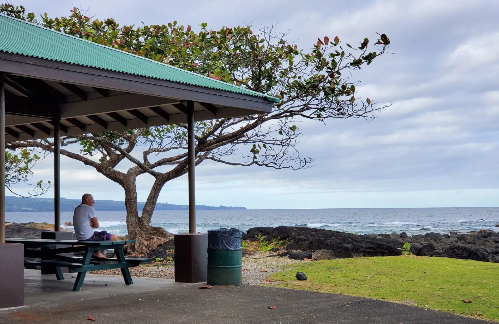 Onekahakaha Beach Park