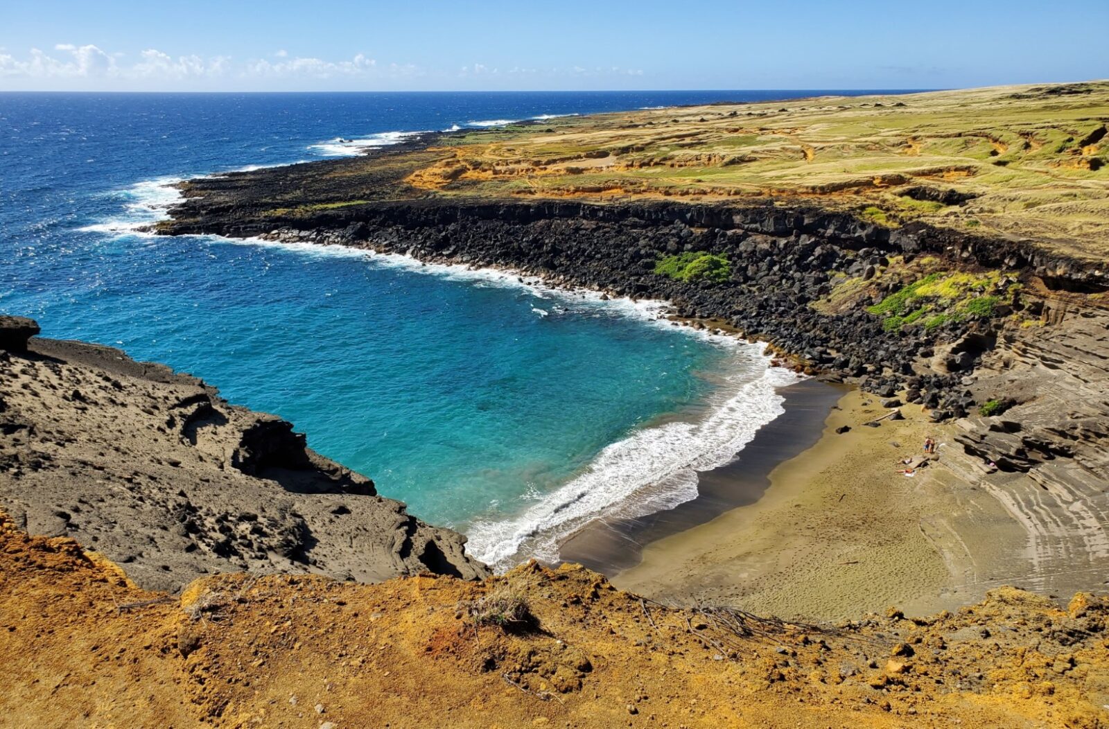 Papakolea Green Sand Beach (Mahana Bay)