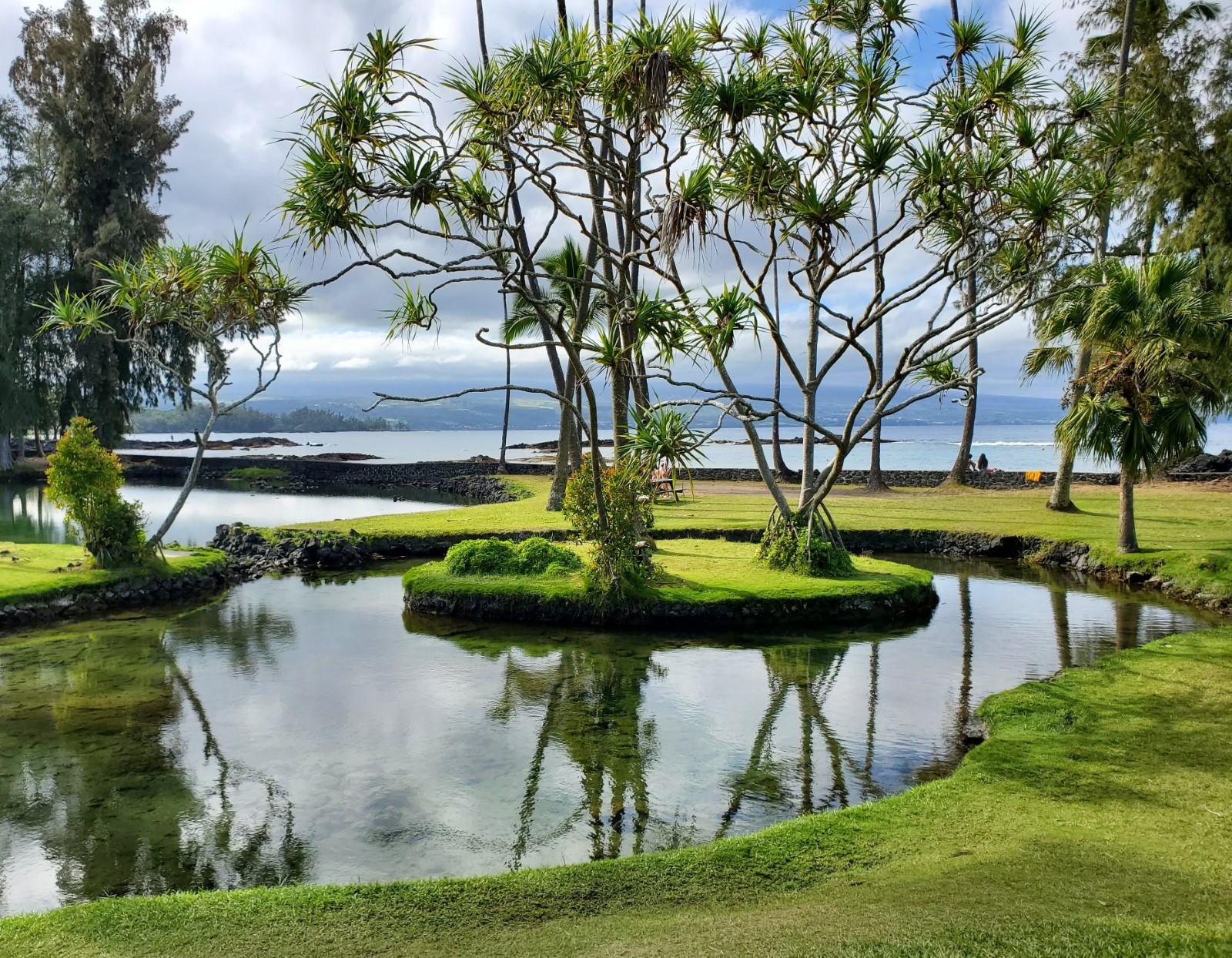 Richardson Ocean Park (Hilo): Family Friendly + Good Snorkeling