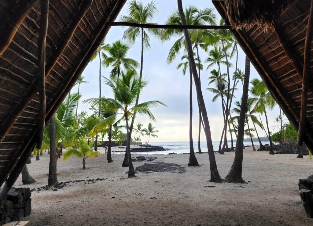 Puuhonua o Honaunau National Historic Park