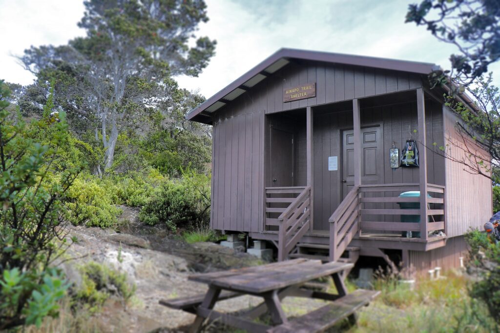 Āinapō Trail to Mauna Loa Summit