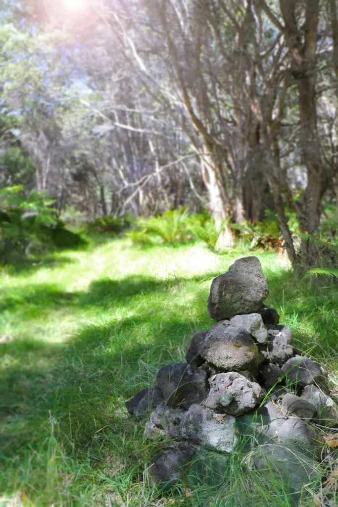 Āinapō Trail to Mauna Loa Summit