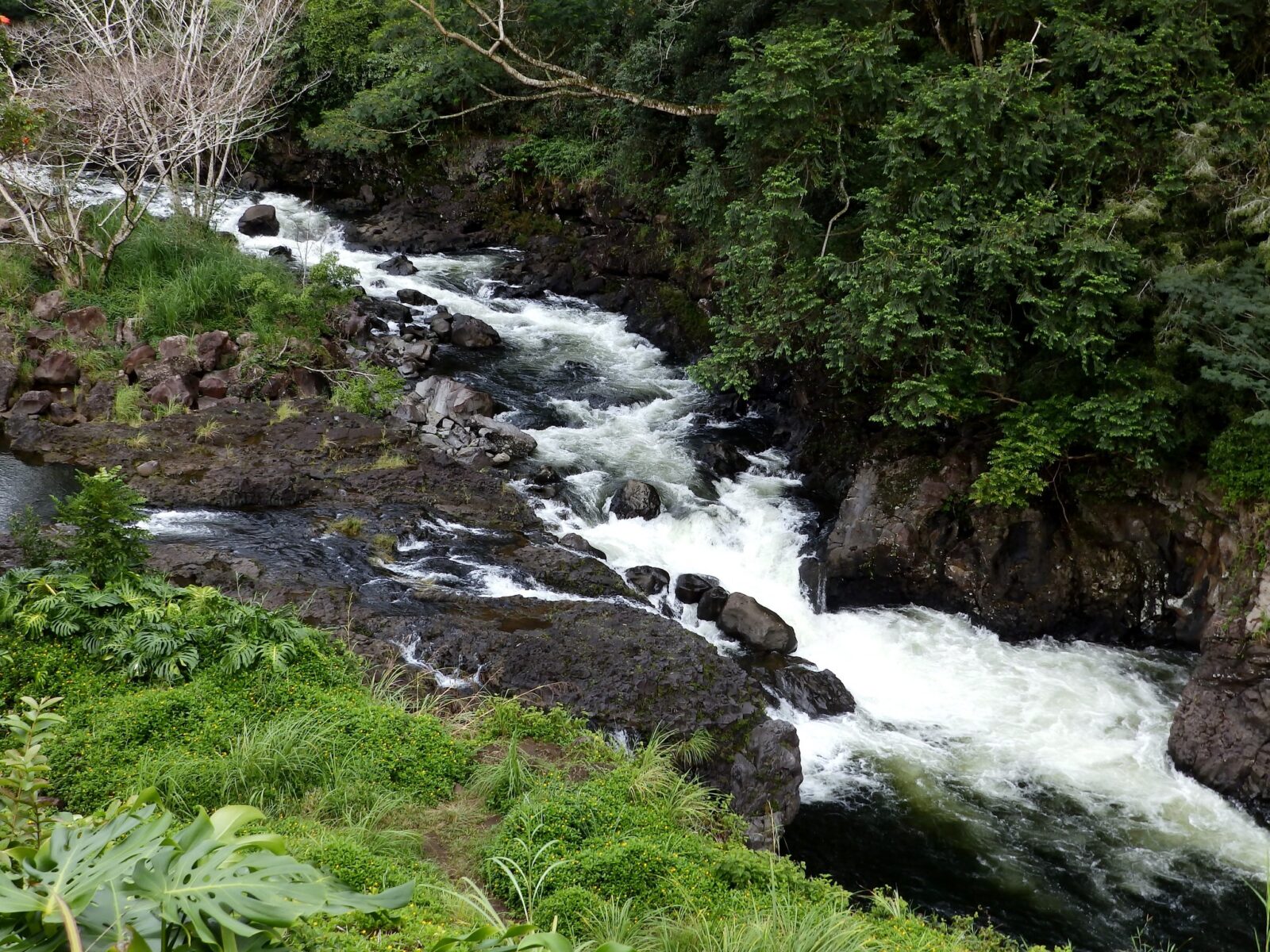 The Boiling Pots & Pe’epe’e Falls